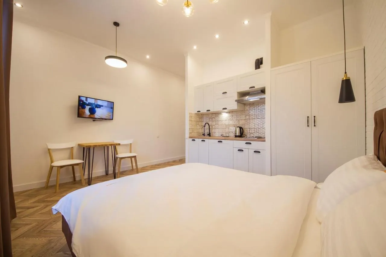 Self Check-In Apartments Kyiv Ukraine