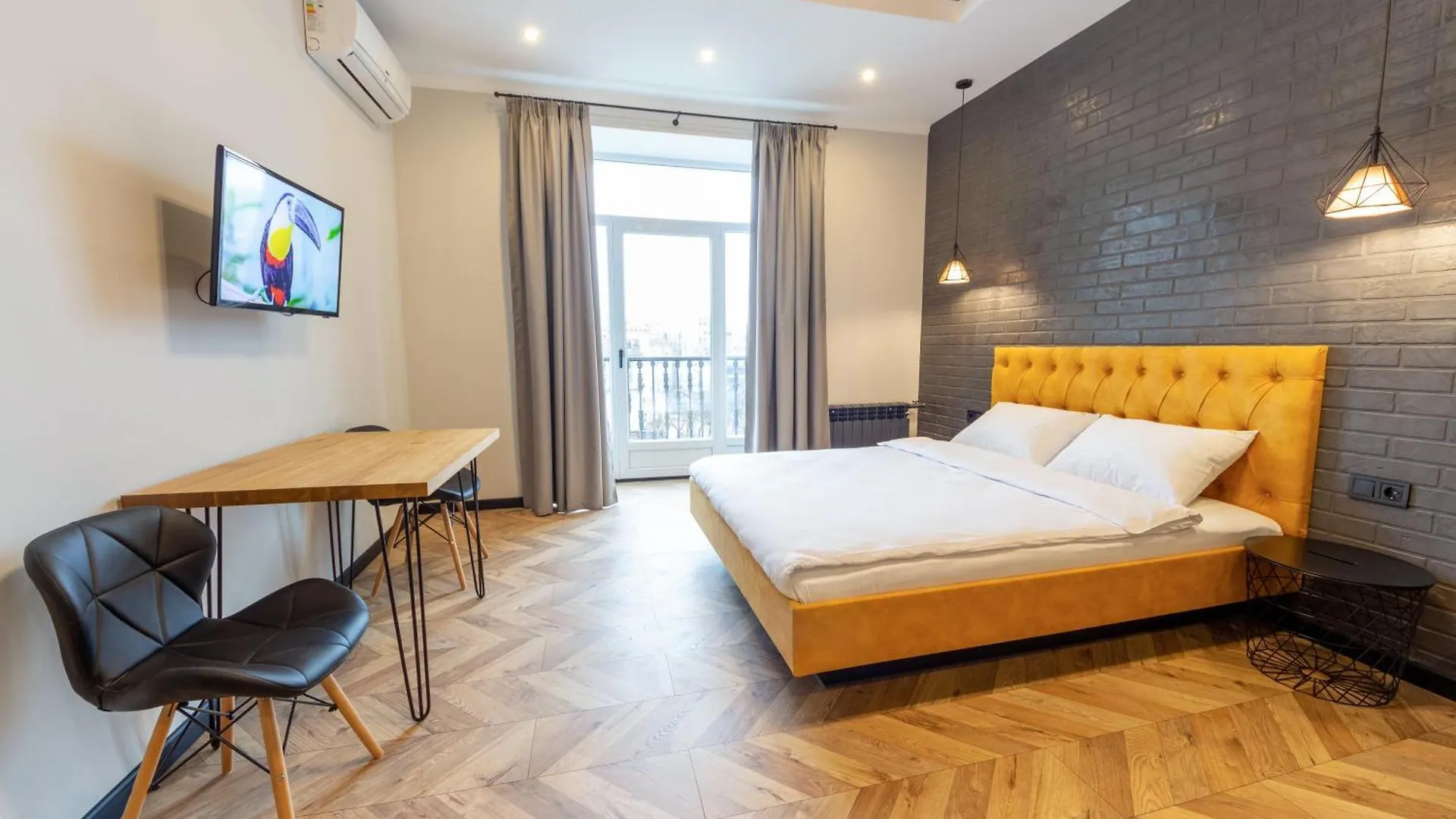 Self Check-In Apartments Kyiv Ukraine