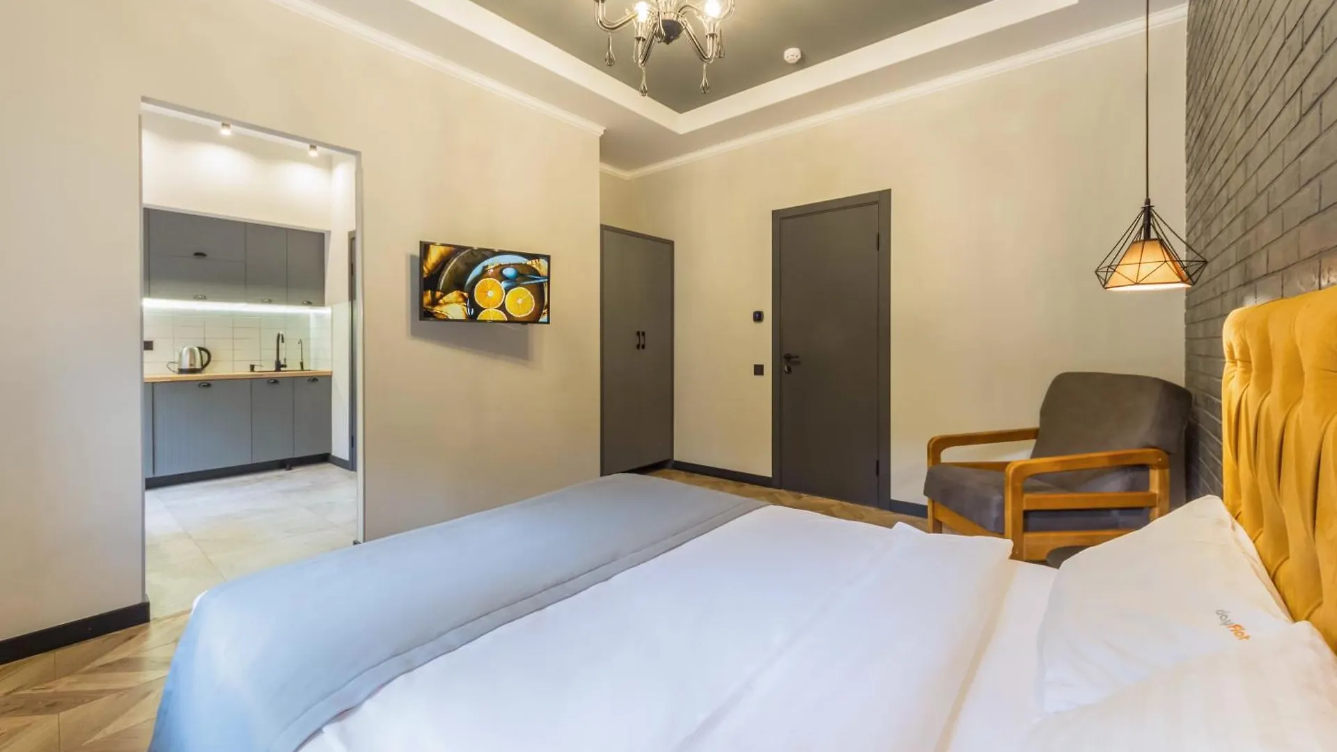 Self Check-In Apartments Kiev Ukraine