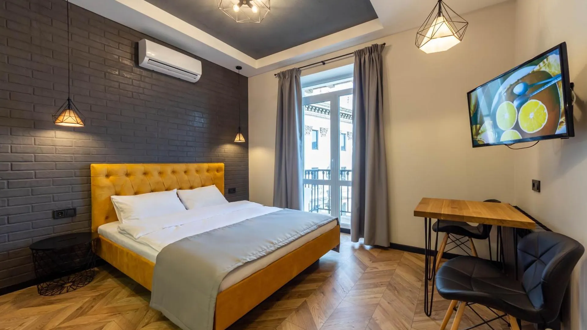 Self Check-In Apartments Киев 0*,